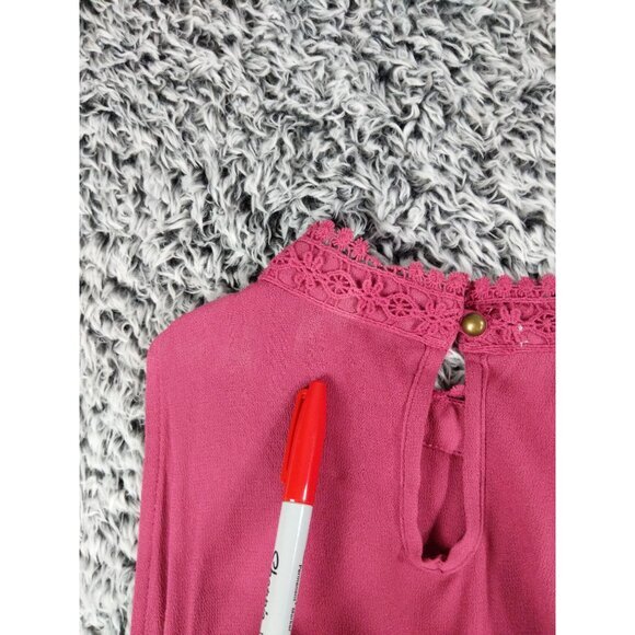 MAURICES Sleeveless Top Womens SZ XL Crochet Trim Raspberry Lagen Coquette Fairy - Picture 9 of 9